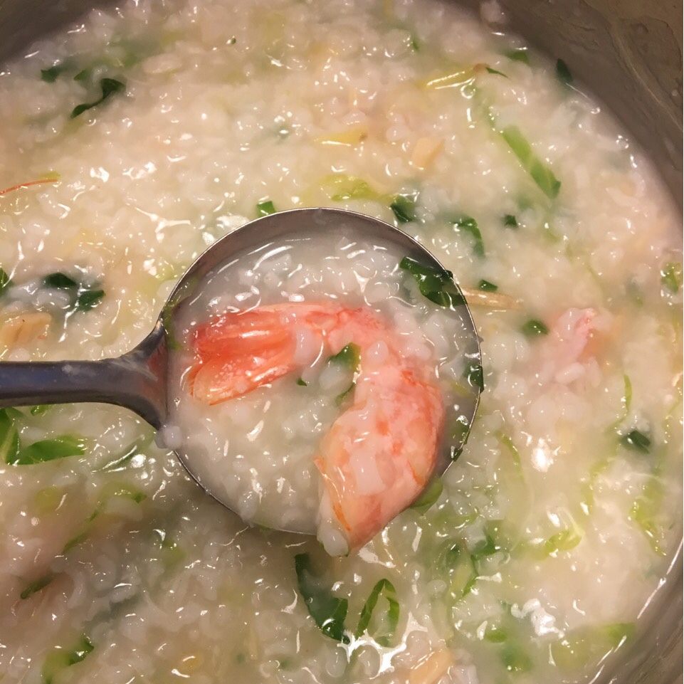 鲜虾砂锅粥