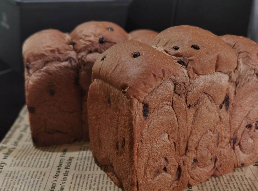 巨~巨好吃的巧克力奶油吐司