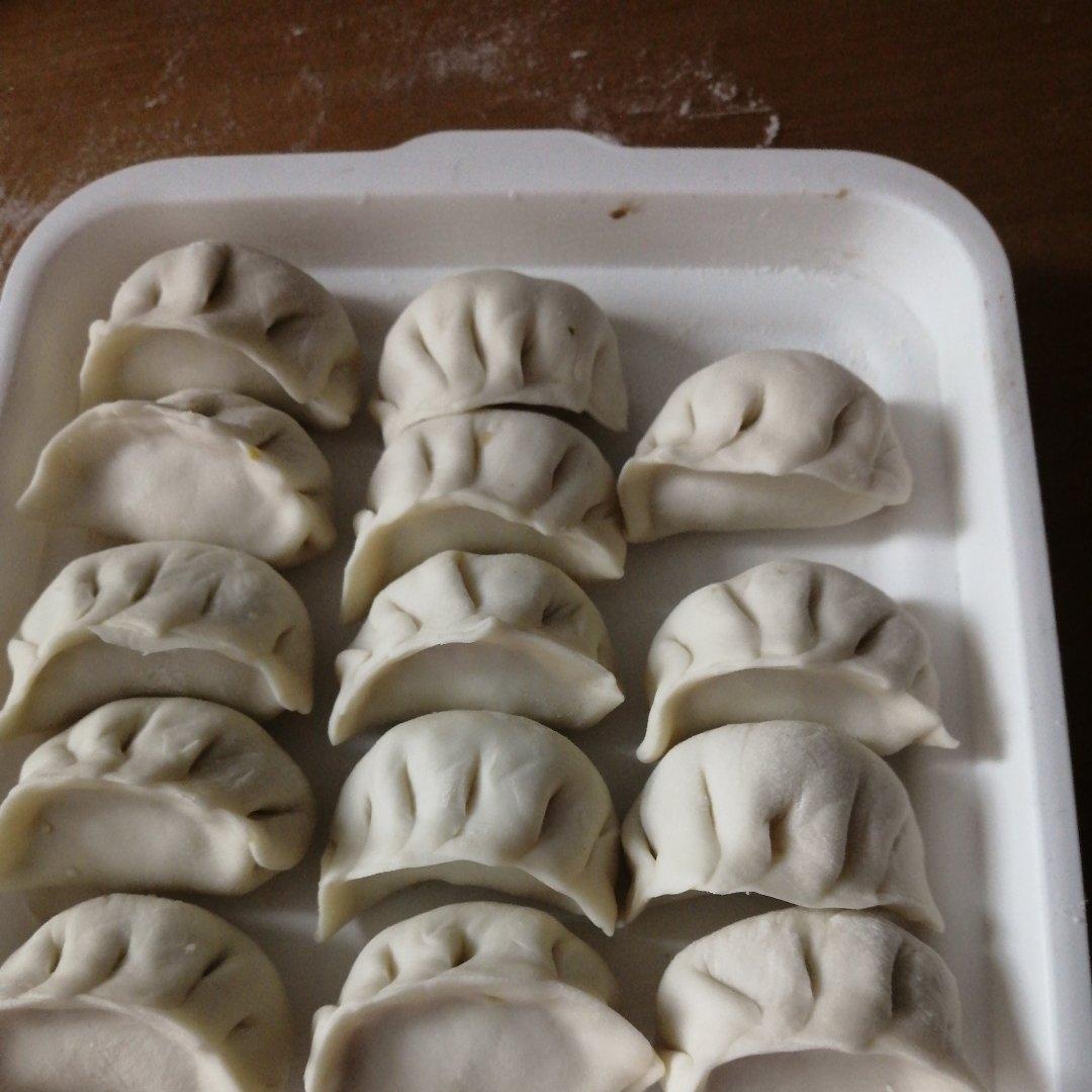 手工揉面三分钟，又韧又薄又好包的饺子皮