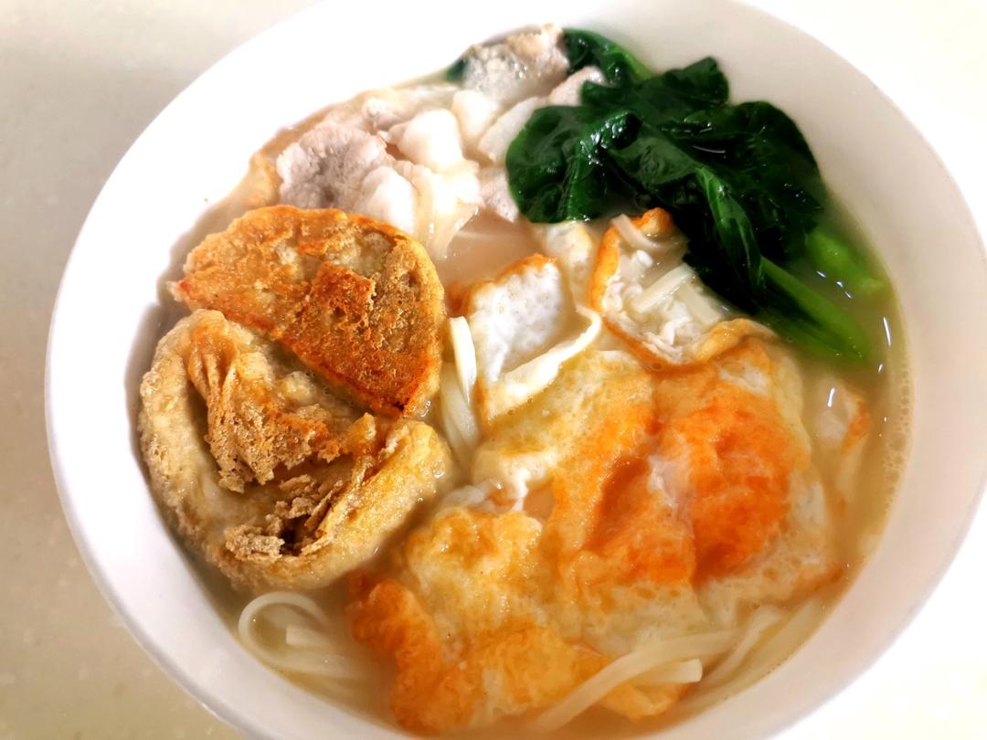 荷包蛋肉丝面（好朋友，也好吃到没朋友）