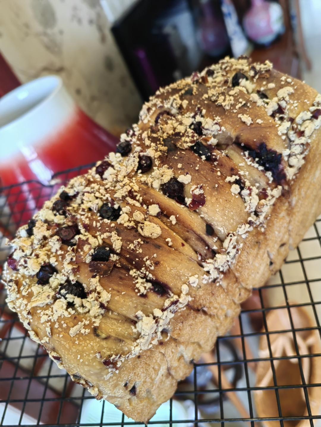 『美味与颜值并存』双重蓝莓吐司