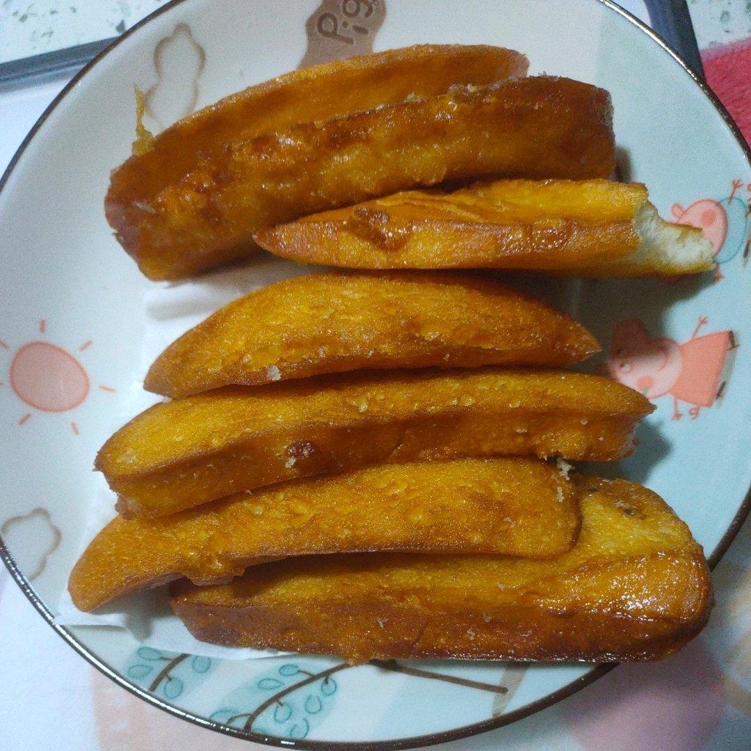 金黄酥脆利口的炸馒头片