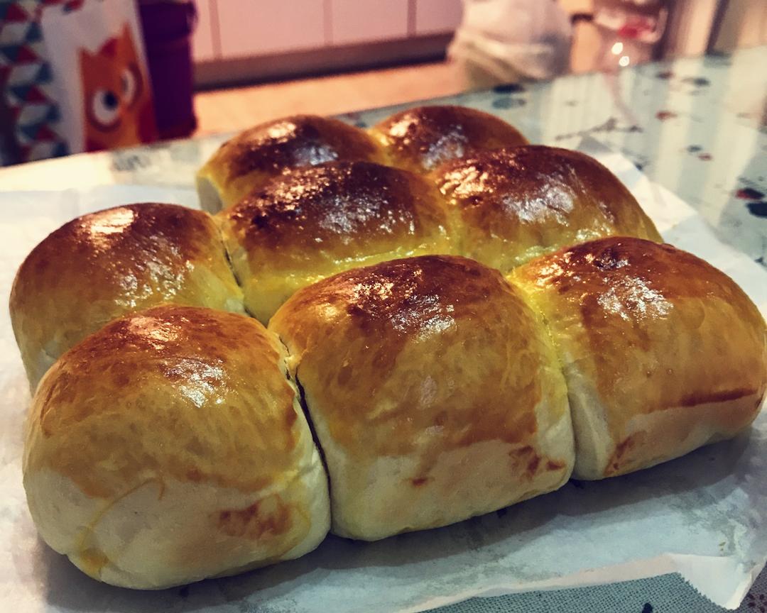 超软牛奶小餐包