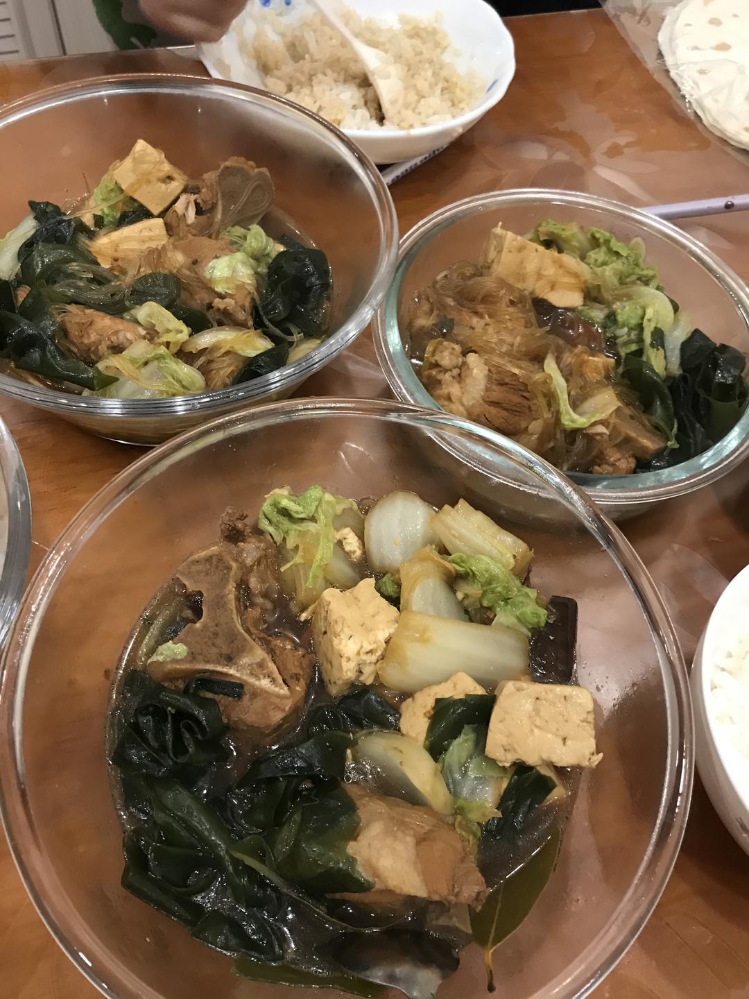 秘方排骨，家常炖排骨，排骨炖白菜，不爱吃菜宝宝专属，青岛排骨，家常炖菜，盖饭