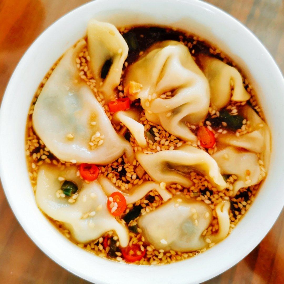 🔥五分钟搞定❗️酸辣开胃一吃就上瘾的酸汤水饺
