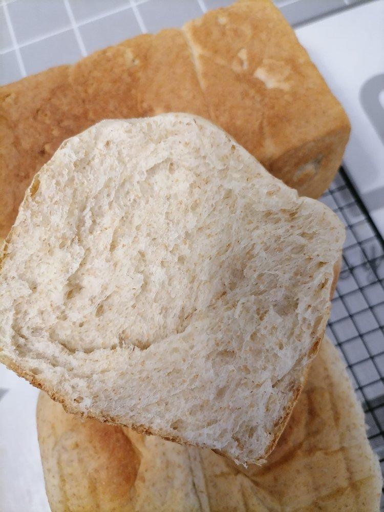 全家都爱吃的健康全麦吐司，新手也能做