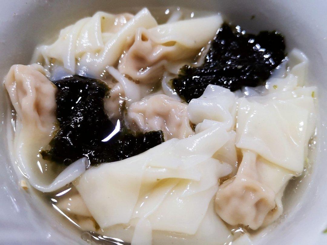 老上海老店小馄饨包法