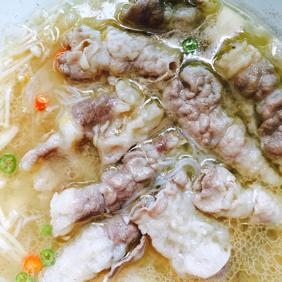 酸汤肥牛