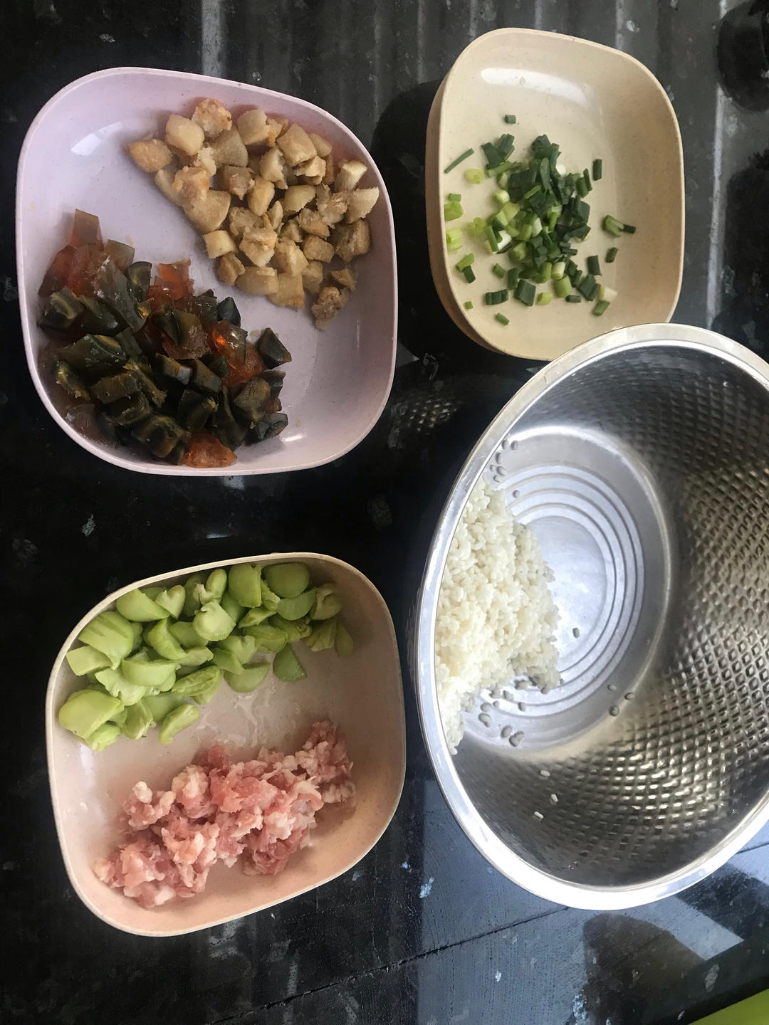 皮蛋瘦肉粥(经典粤菜)