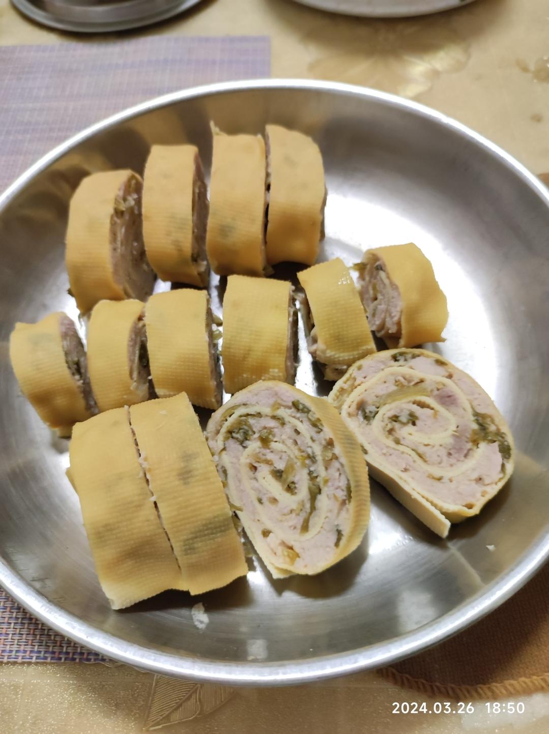 豆皮肉卷（东北千张）好吃不腻，尤其适合手残党