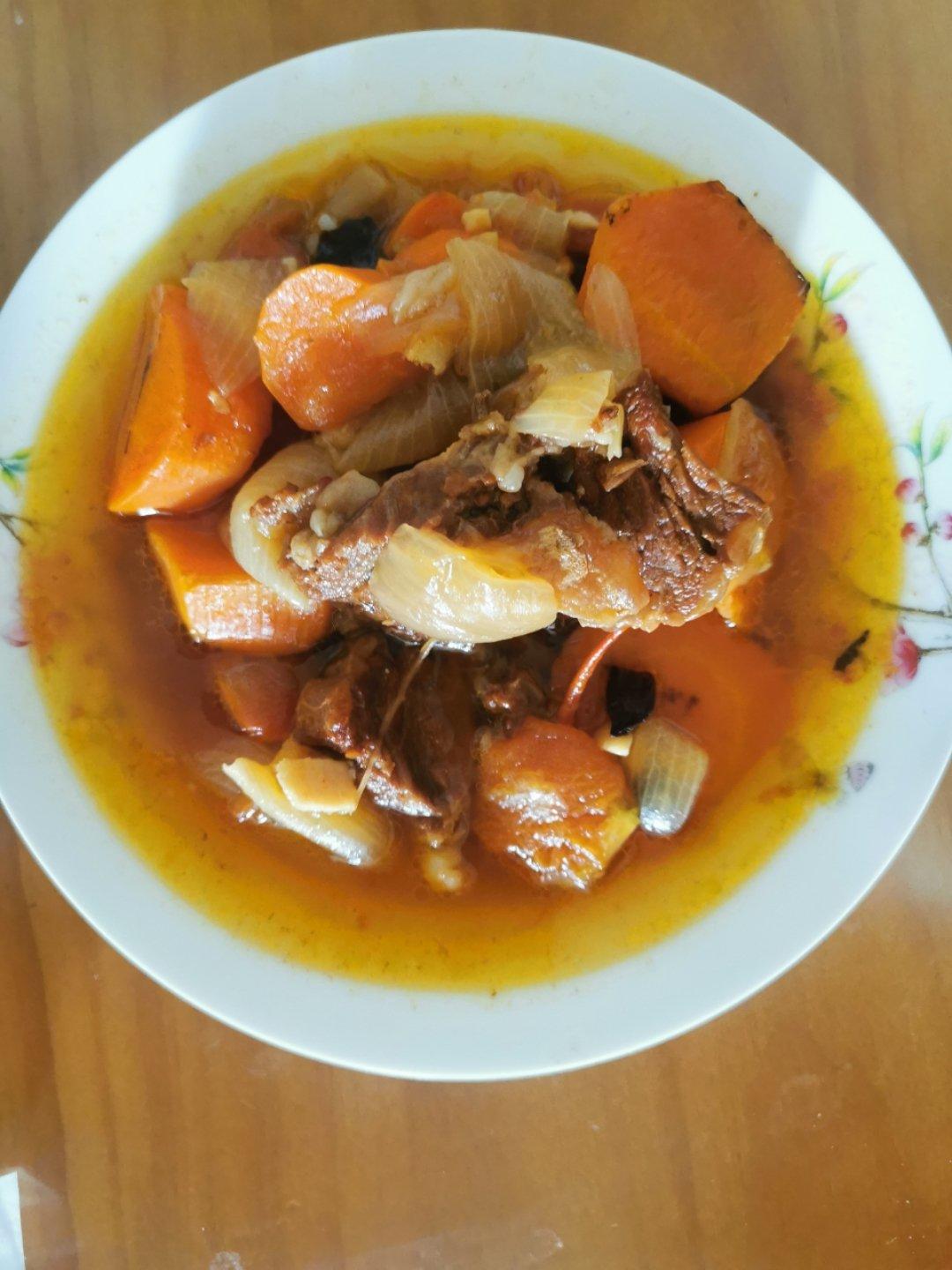 番茄土豆炖牛腩