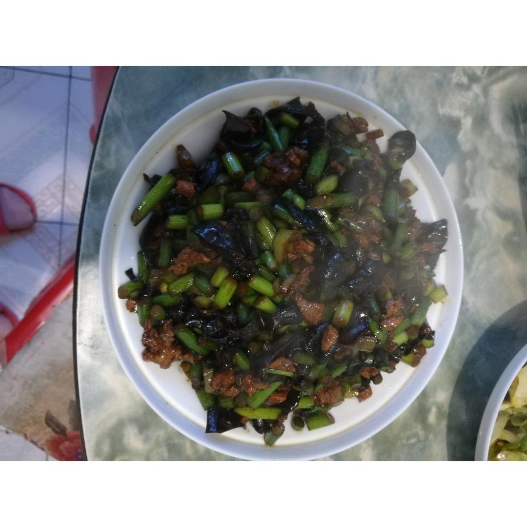 下饭菜～蒜苔肉末