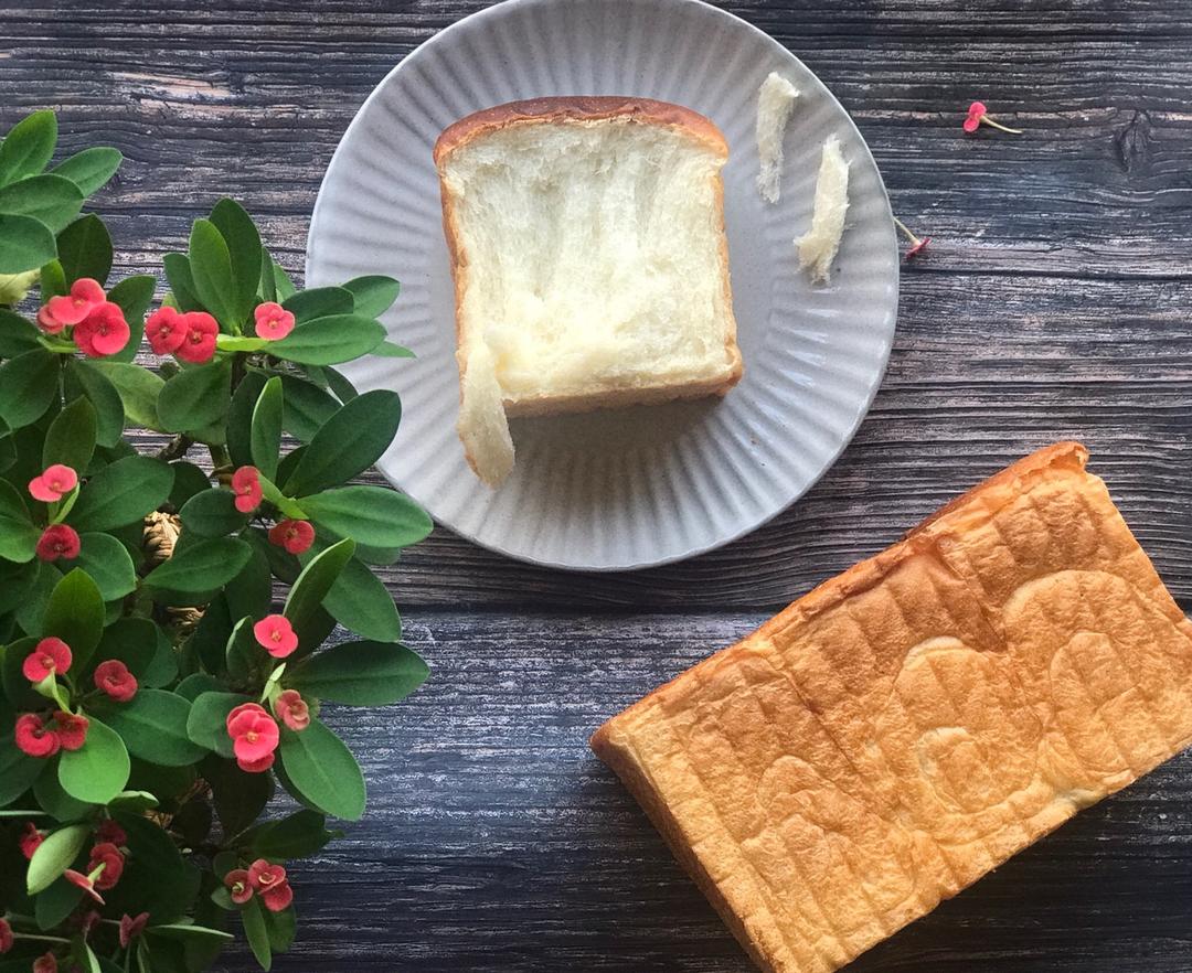 好吃到犯规的网红「生吐司」