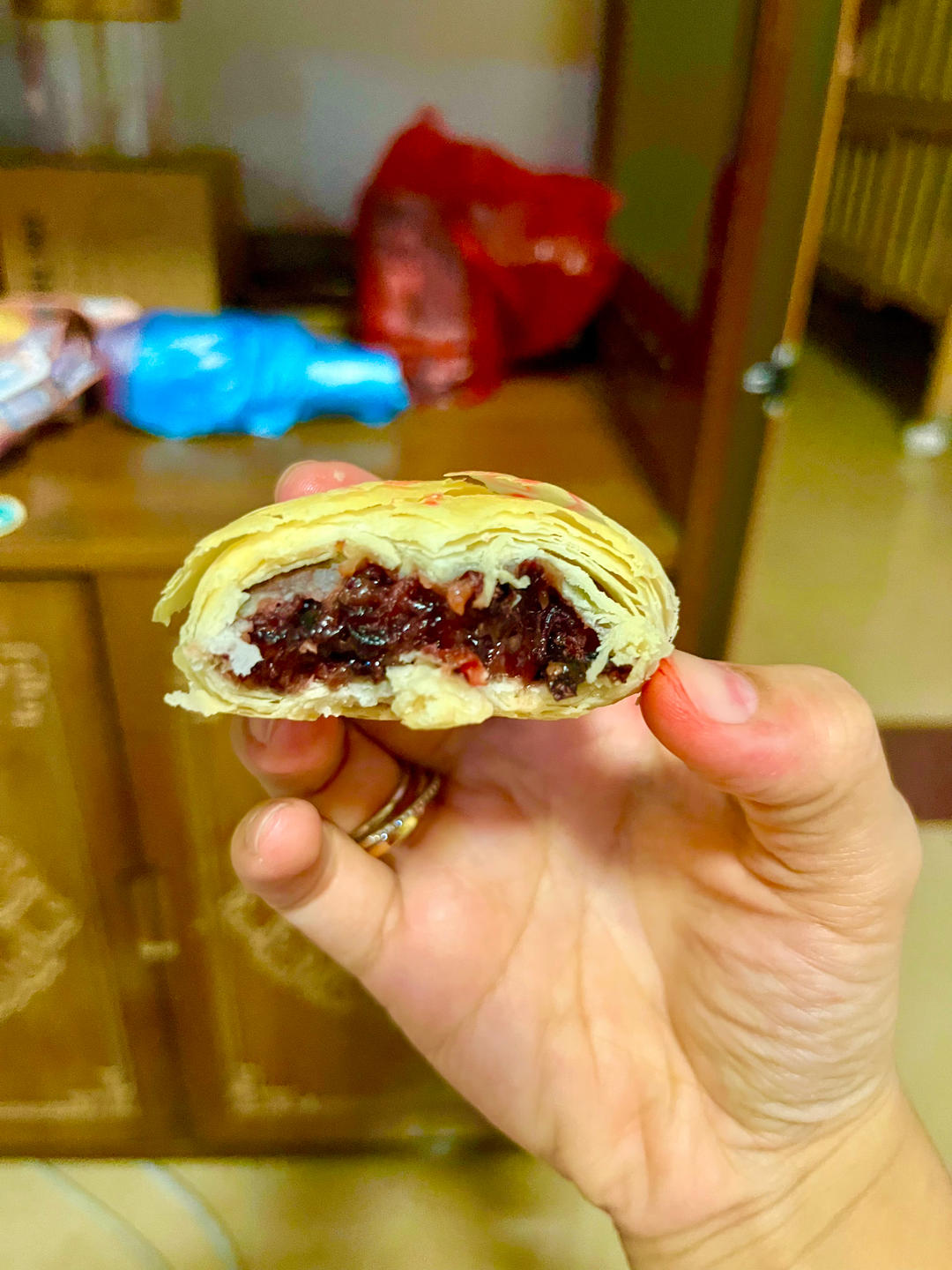 玫瑰鲜花饼，快手烫面法免出膜版，超级香酥！