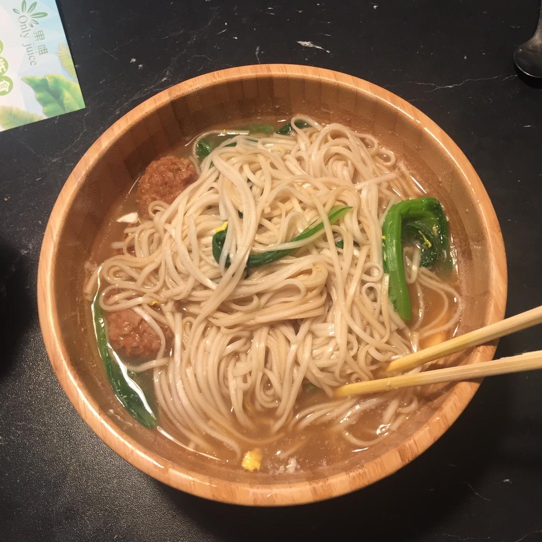 肉丸青菜面