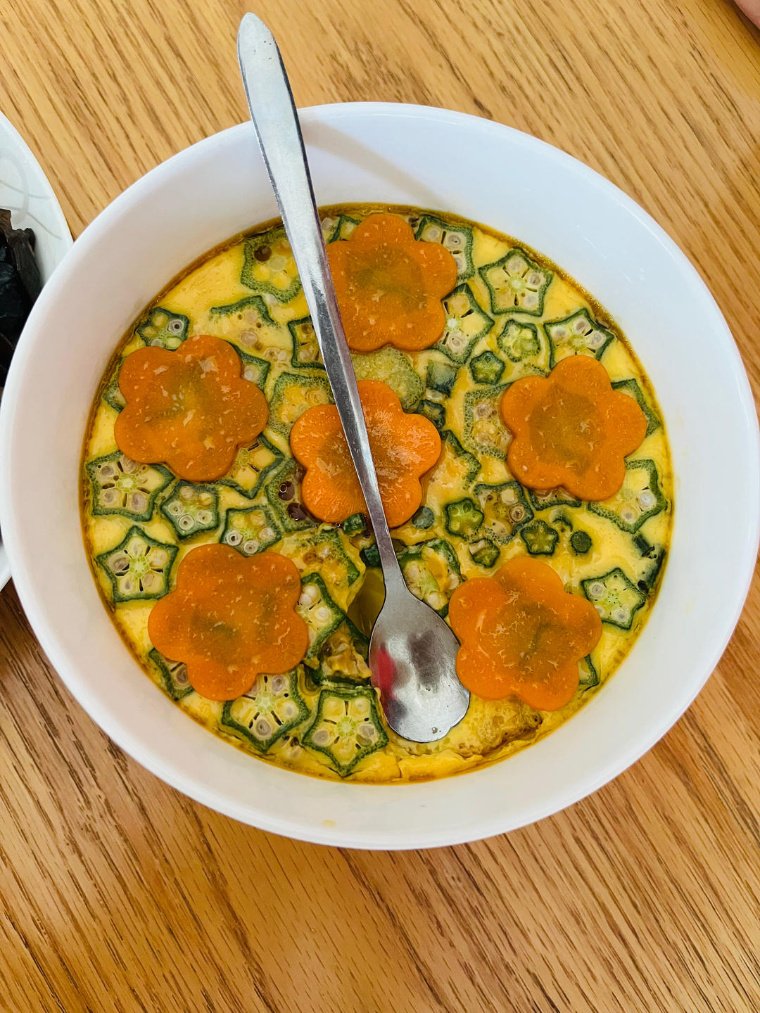 颜值控-做一朵开在碗里的花秋葵蒸水蛋