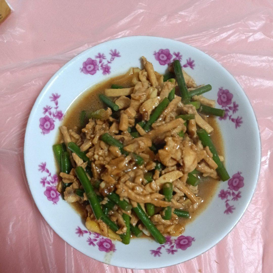 巨好吃的青椒炒鸡胸肉丝，超下饭