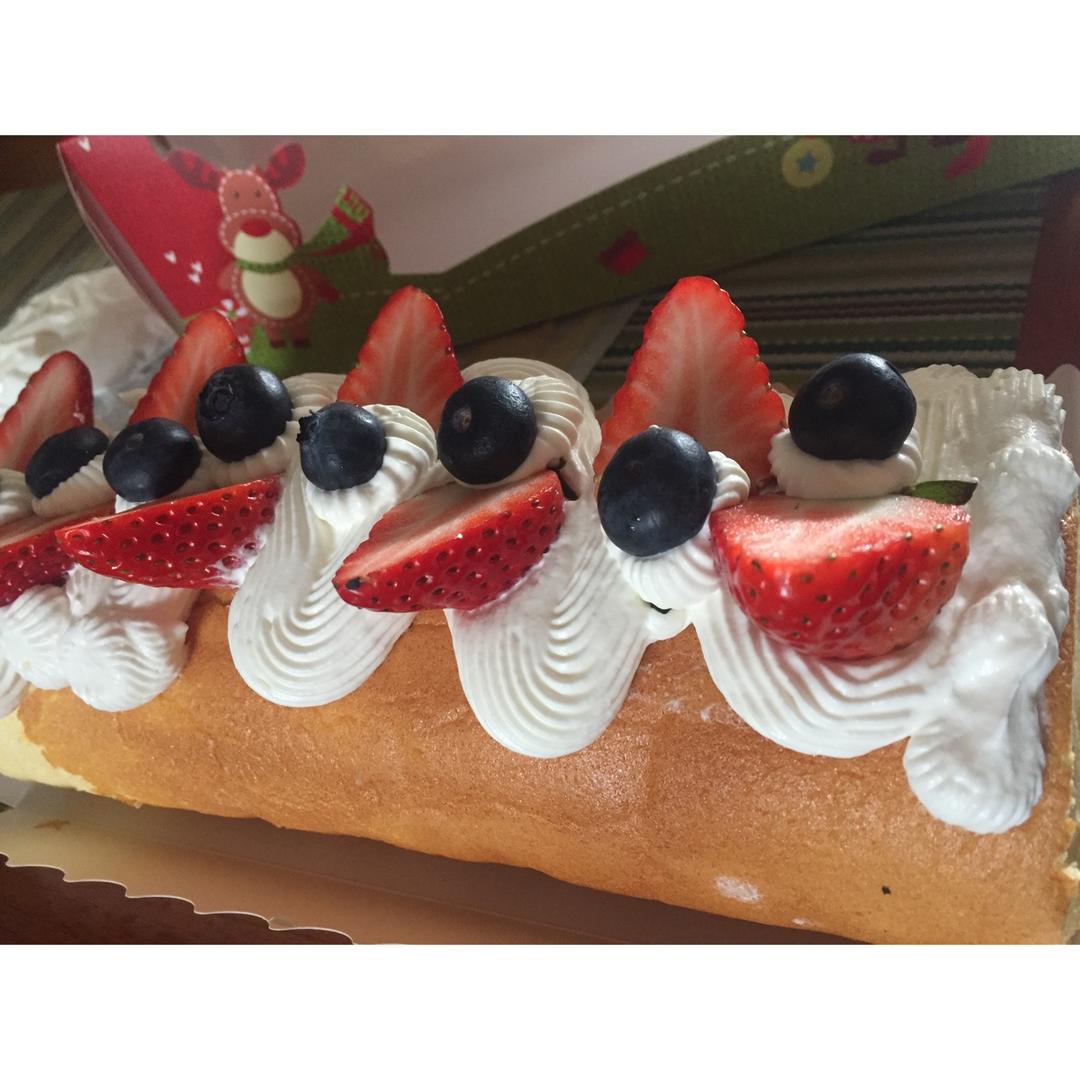 草莓奶油卷/O卷/小山卷