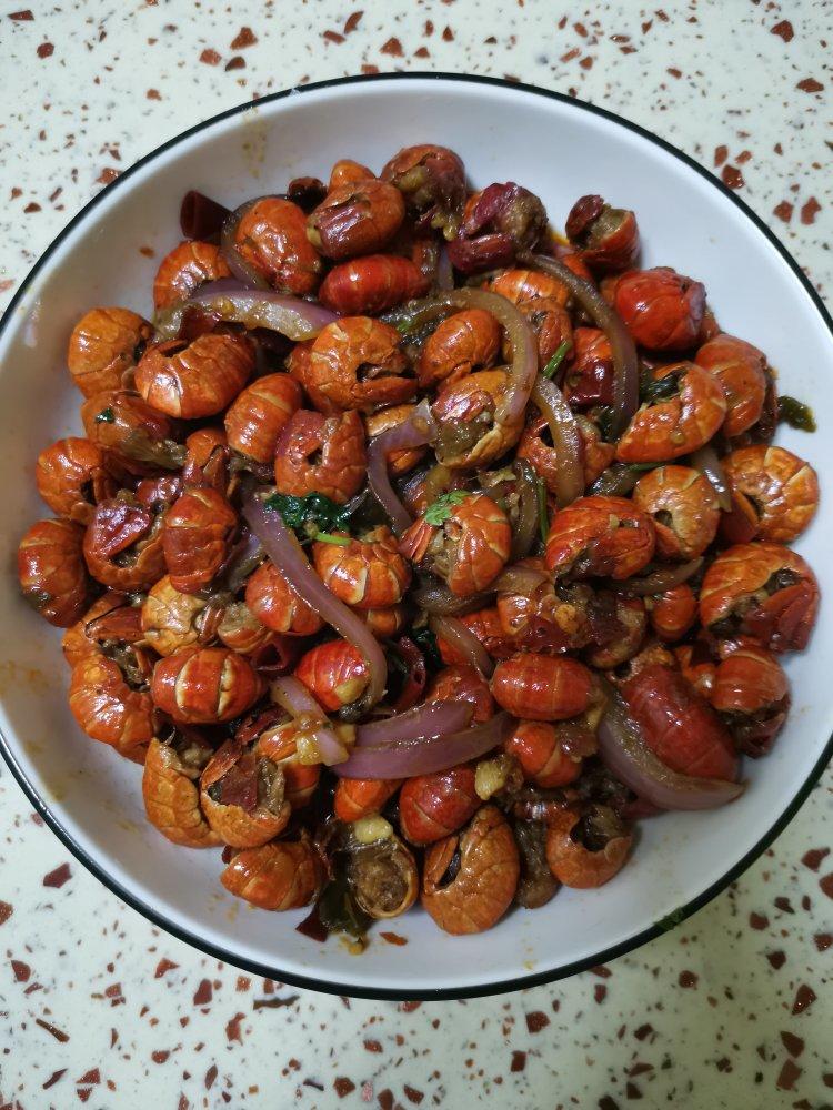 比卖的还好吃～不得不试的十三香小龙虾虾尾，香辣虾尾