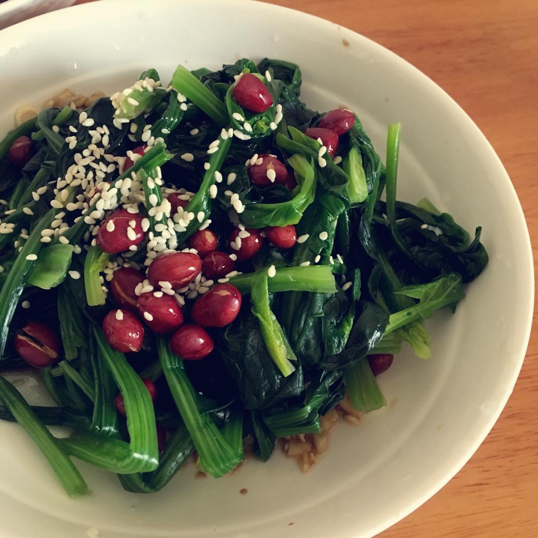 凉拌花生米菠菜