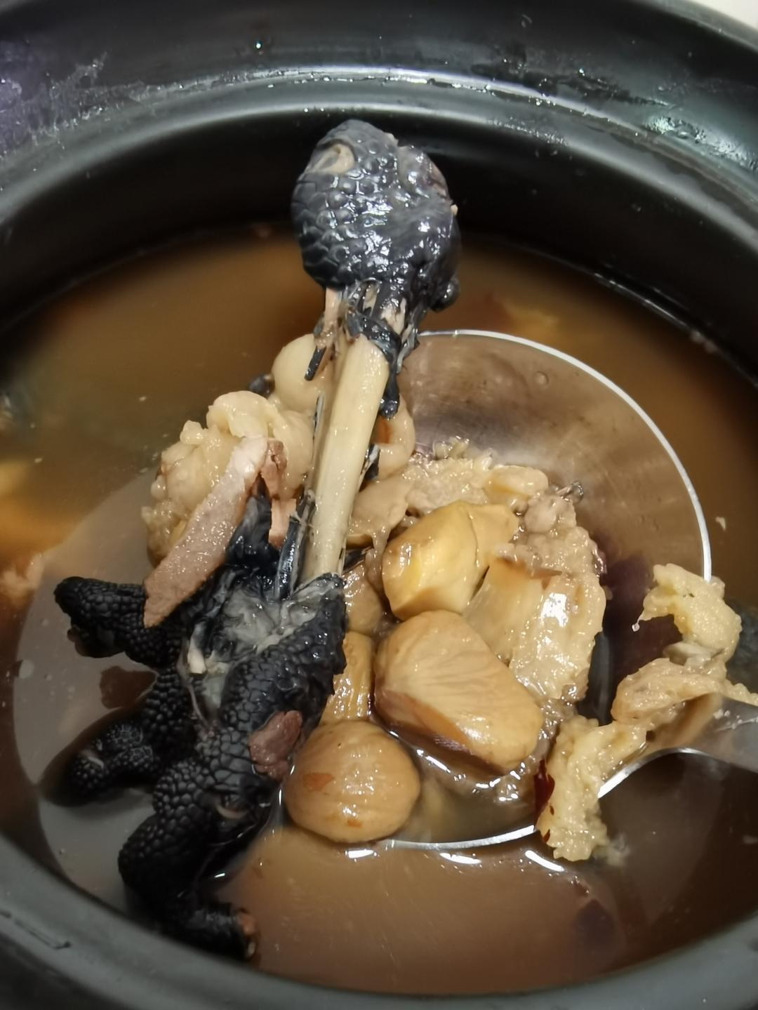 板栗煲鸡汤