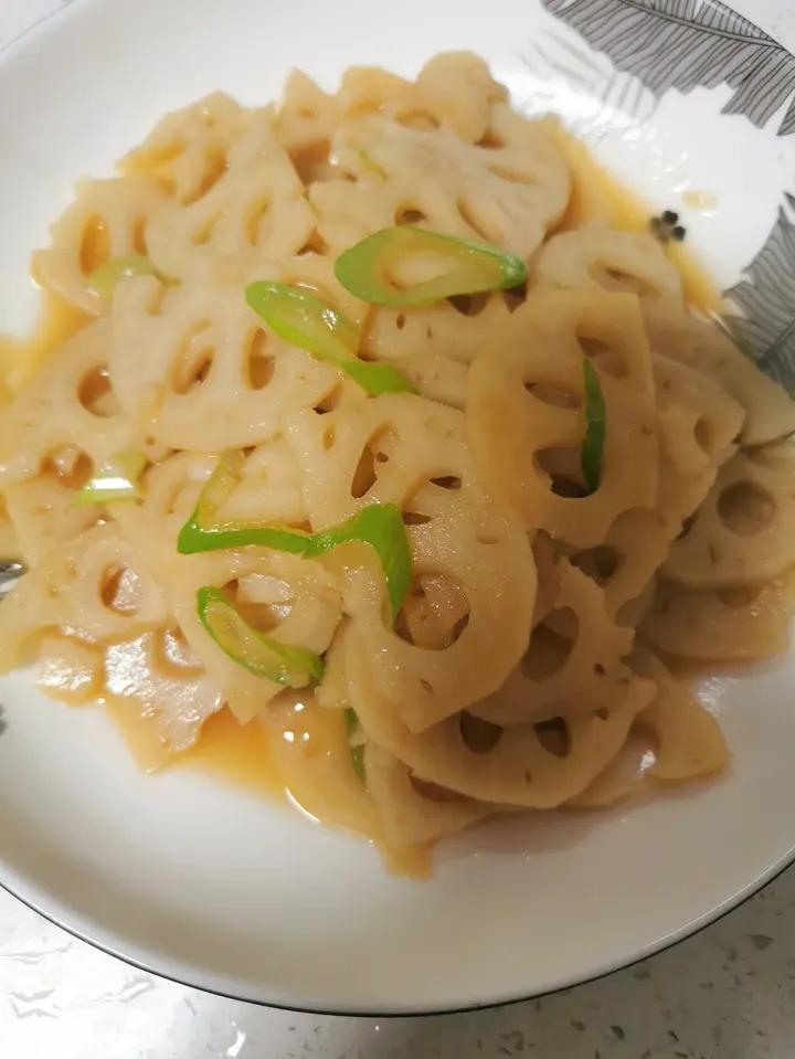 全家都爱吃的清炒藕片😋