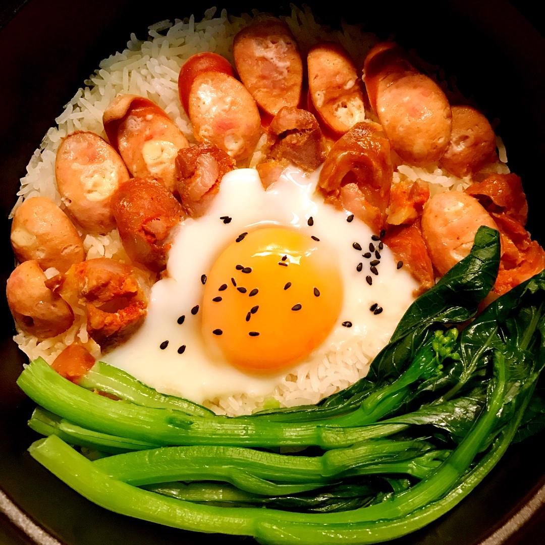 香肠煲仔饭