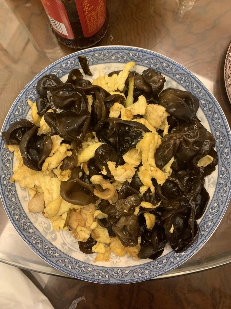 木耳炒鸡蛋