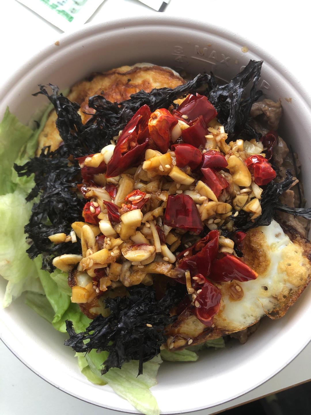 生菜牛肉拌饭