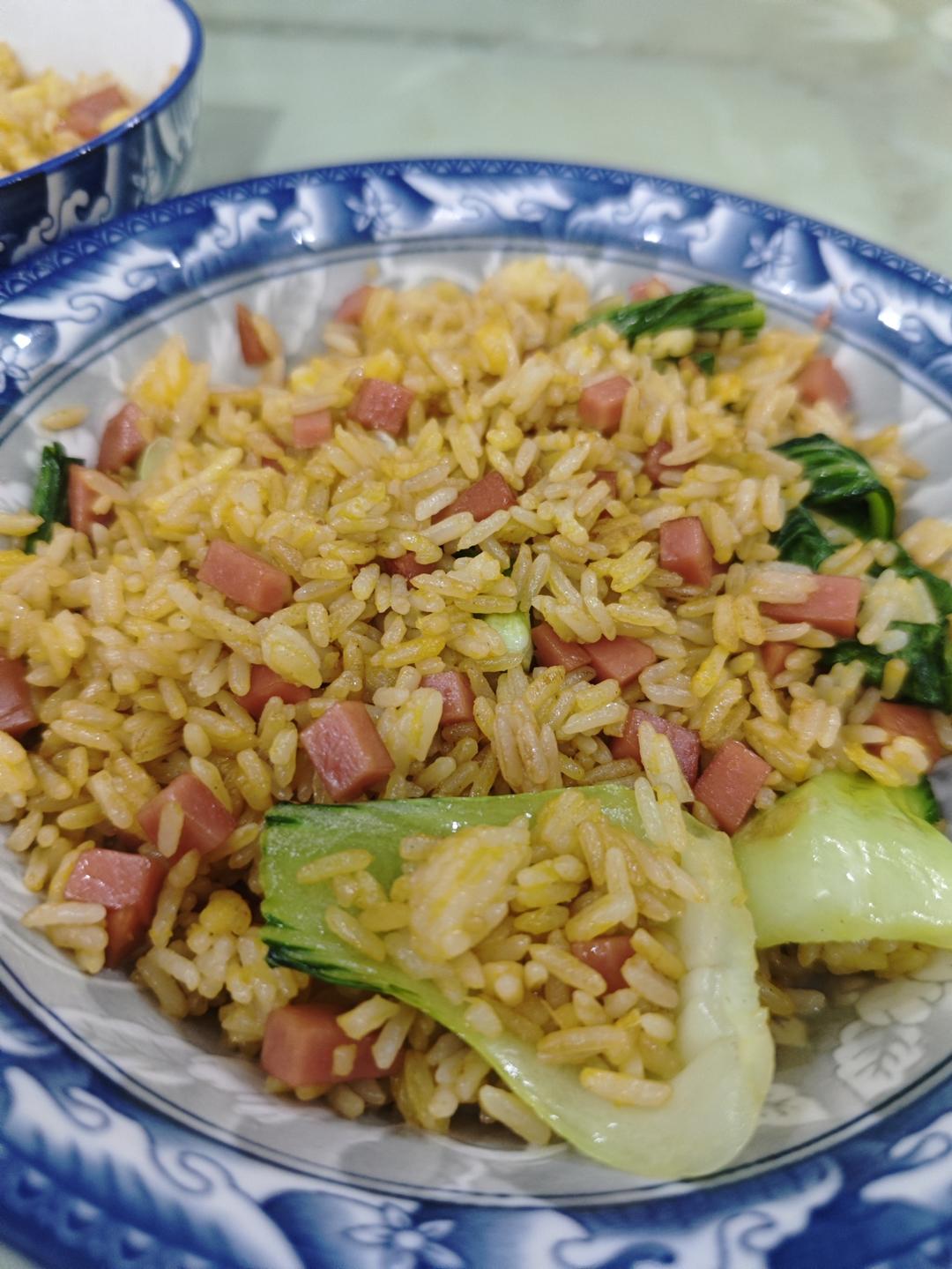 黄金火腿肠蛋炒饭