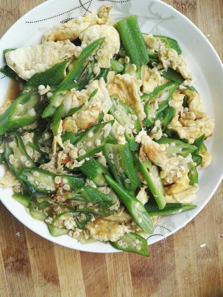 秋葵炒鸡蛋