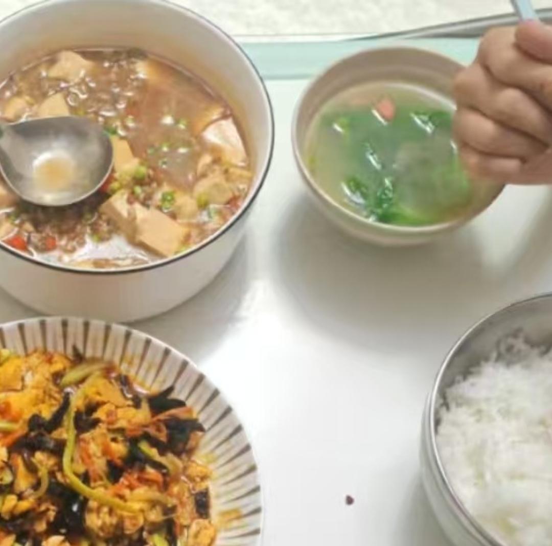 一口春天：上汤豌豆尖