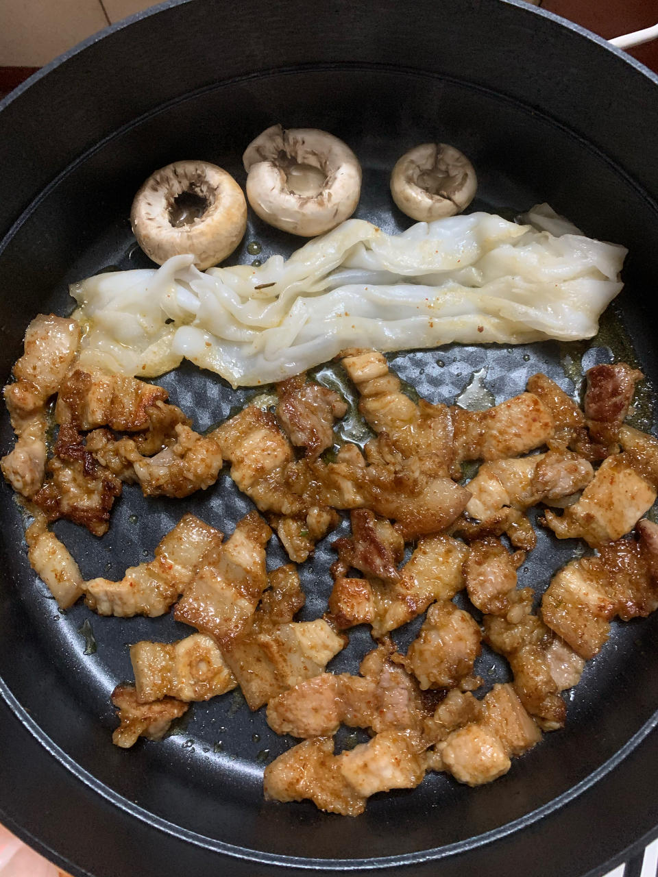 烤肉家庭版（再也不去外面吃烤肉😊😊）