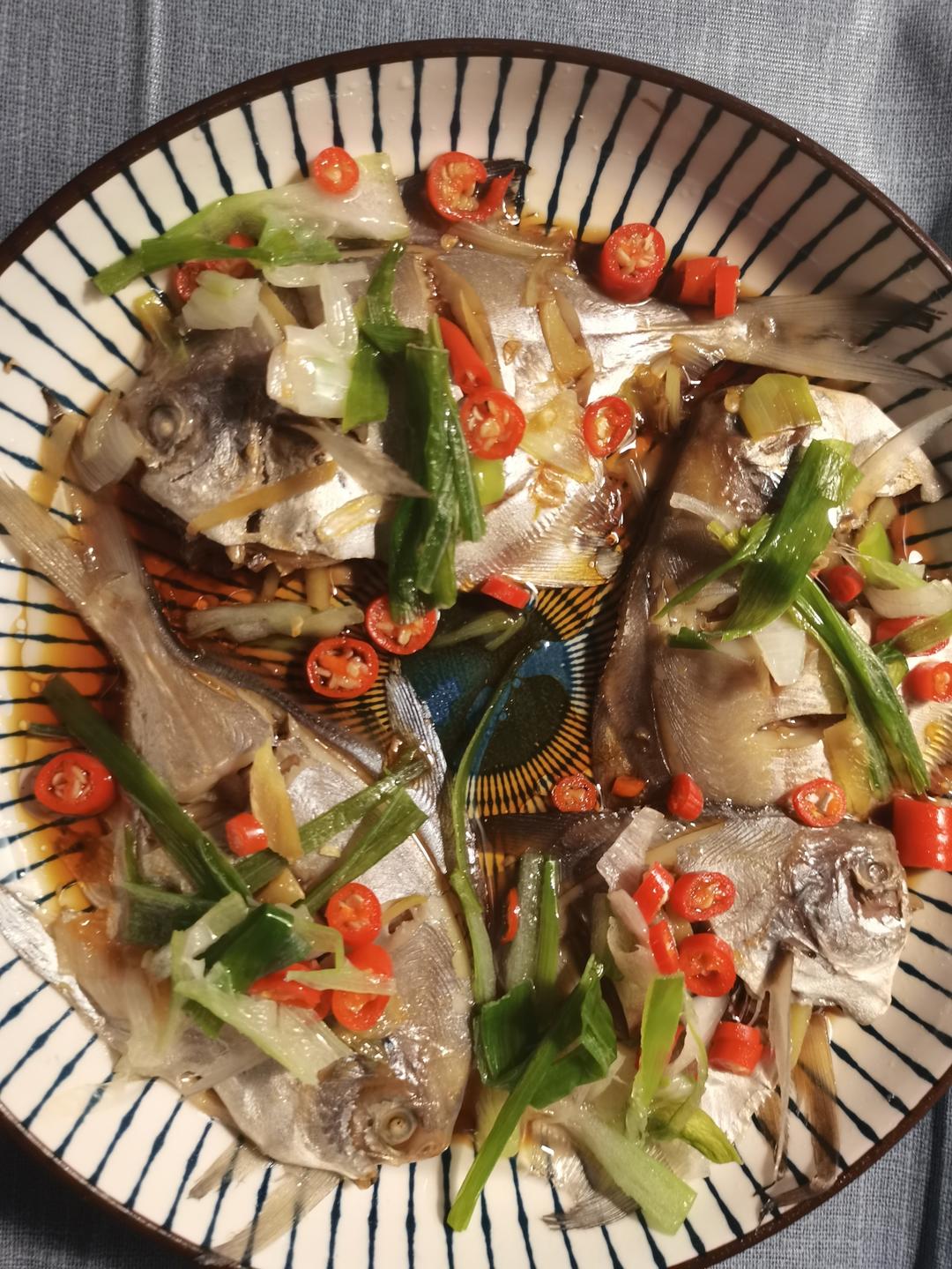 清蒸鲳鱼