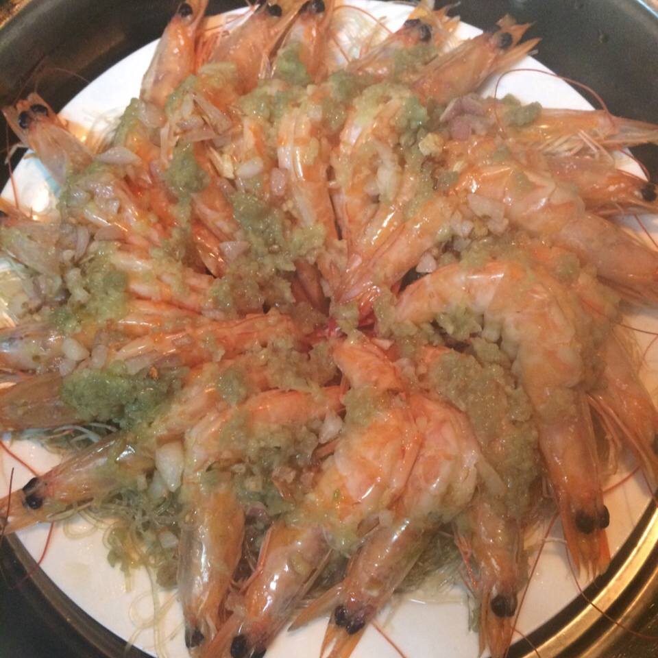 蒜蓉粉丝蒸大虾