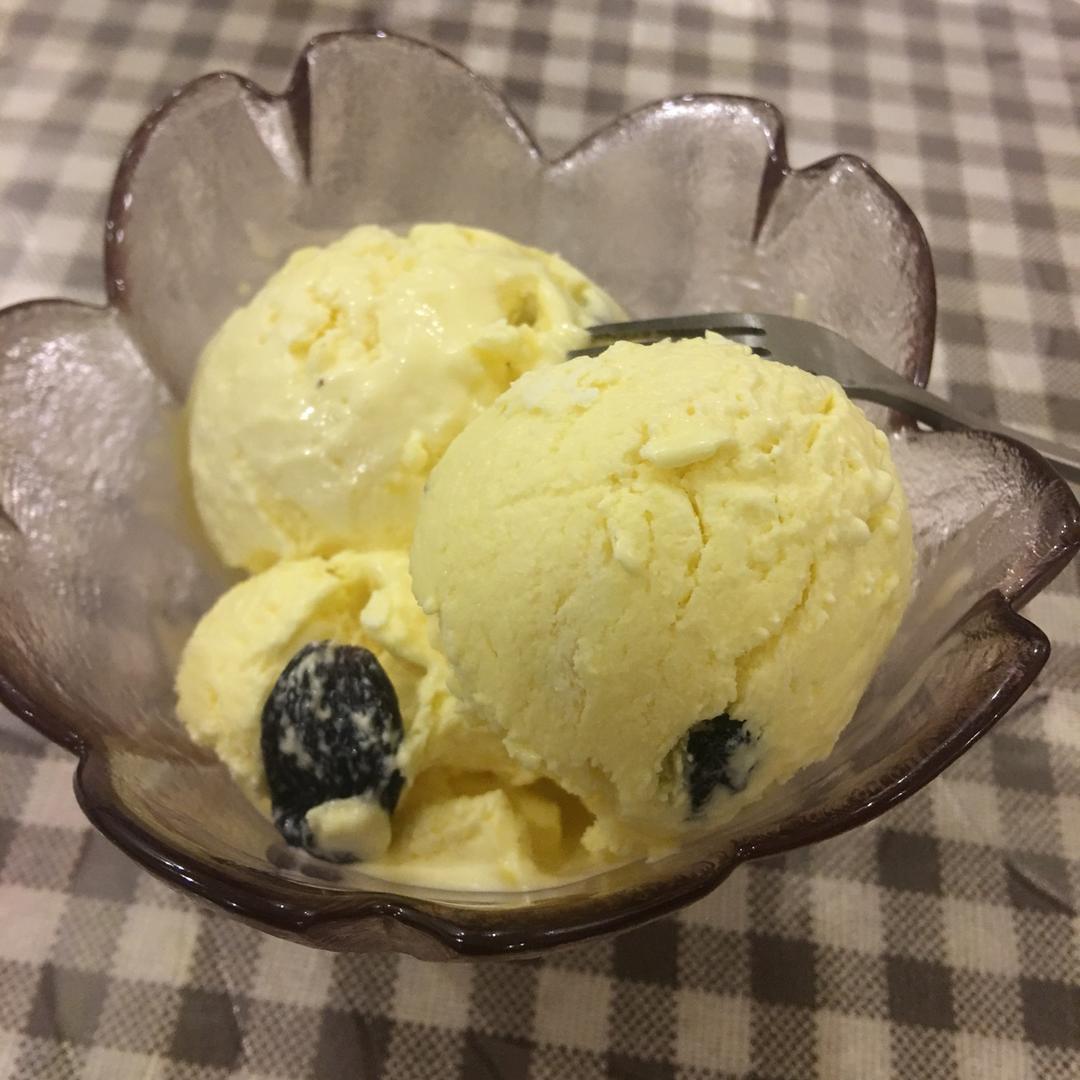 朗姆黑加仑冰淇淋 Rum Raisin Ice cream