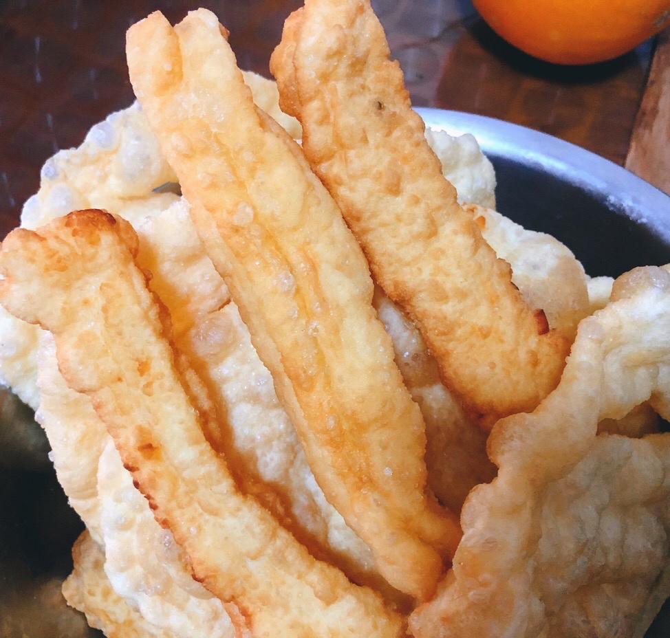 早上只用10分钟就做好的懒人版炸油饼（附送糖油饼和面方法）