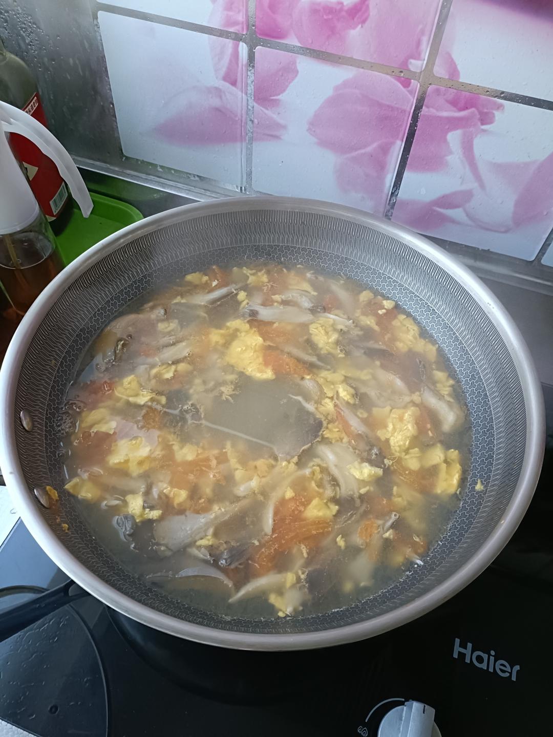 蕃茄平菇蛋汤
