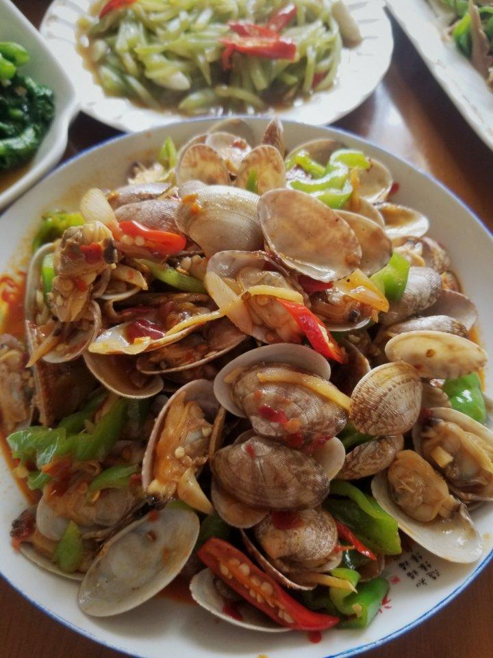 蒜香炒花甲