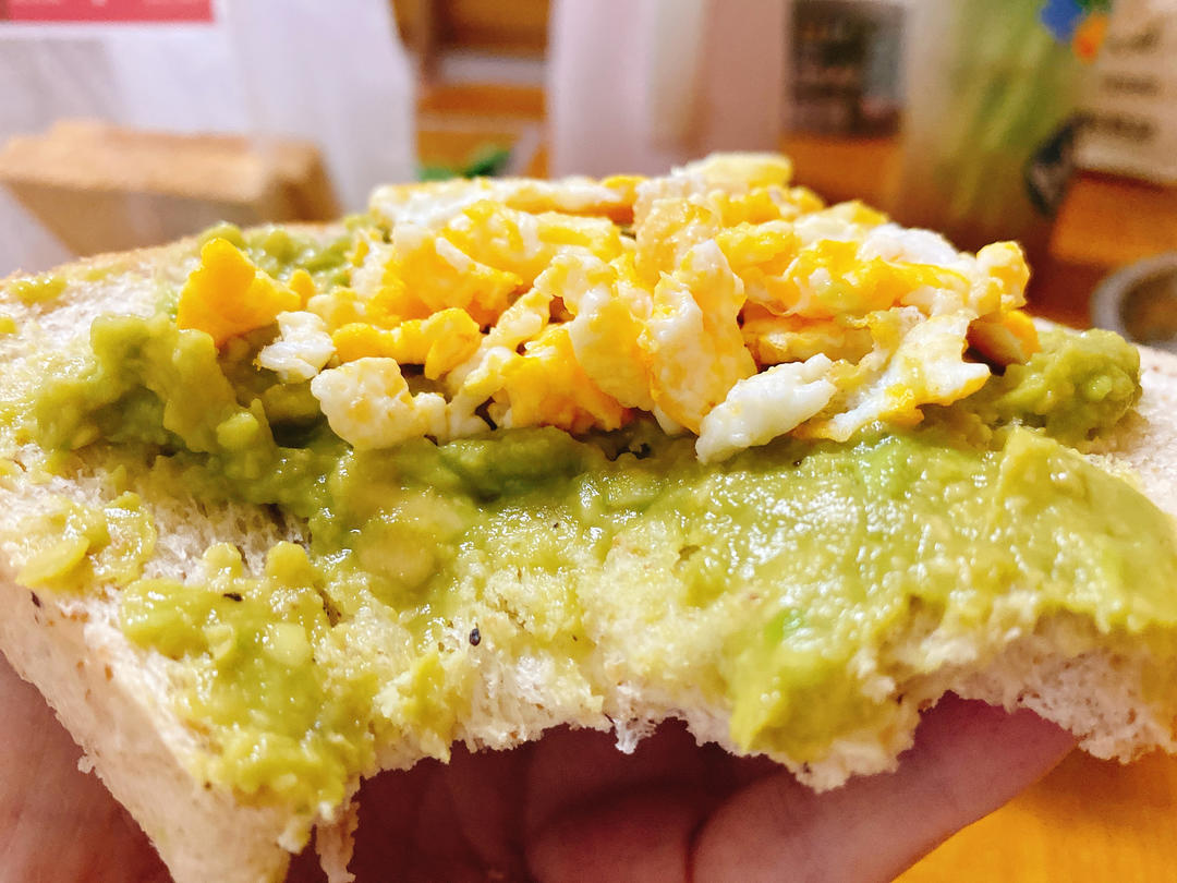 快手牛油果三明治