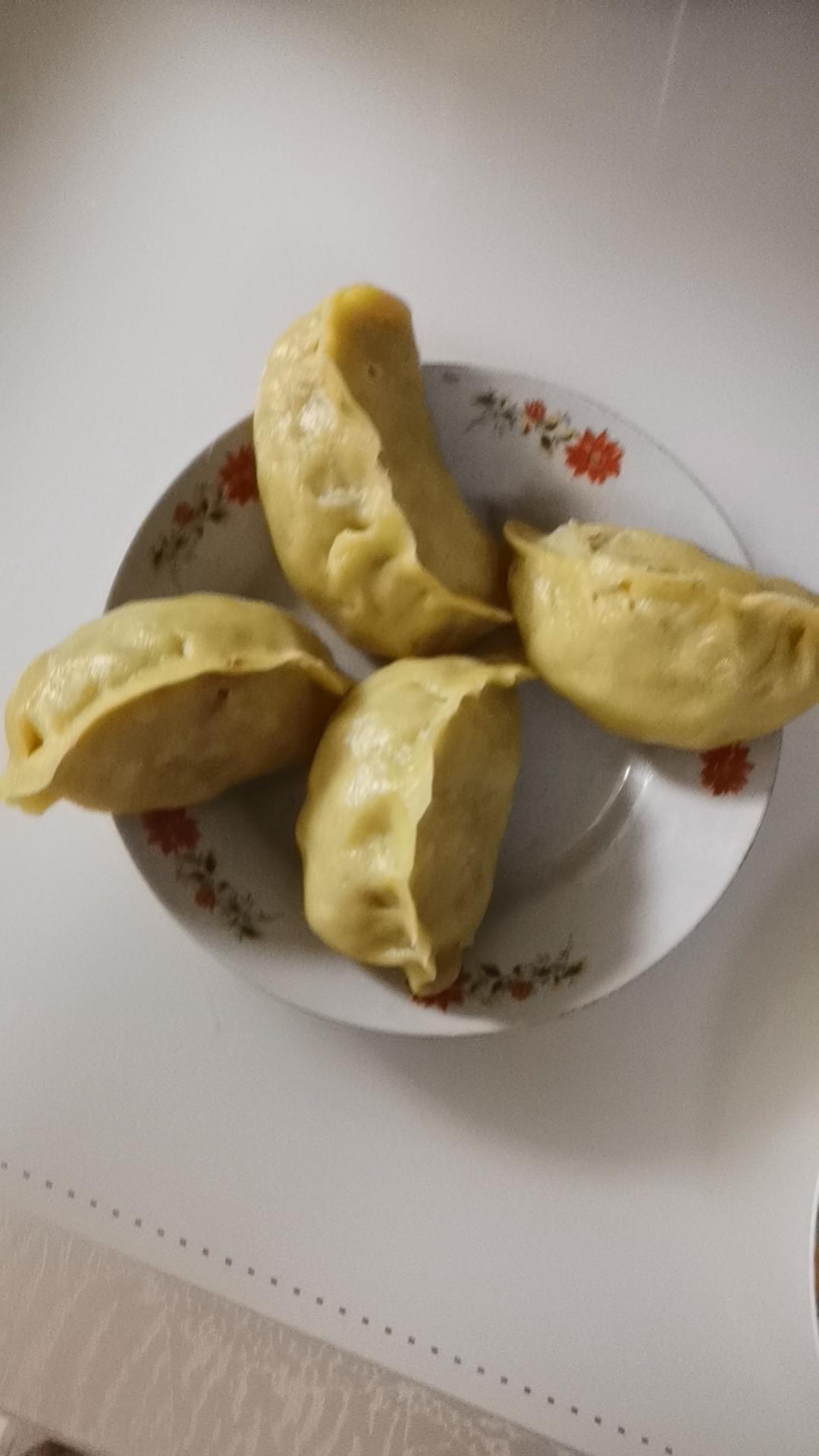 冬季萝卜粉条虾皮馅饺子