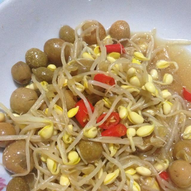 山黄皮炒黄豆芽