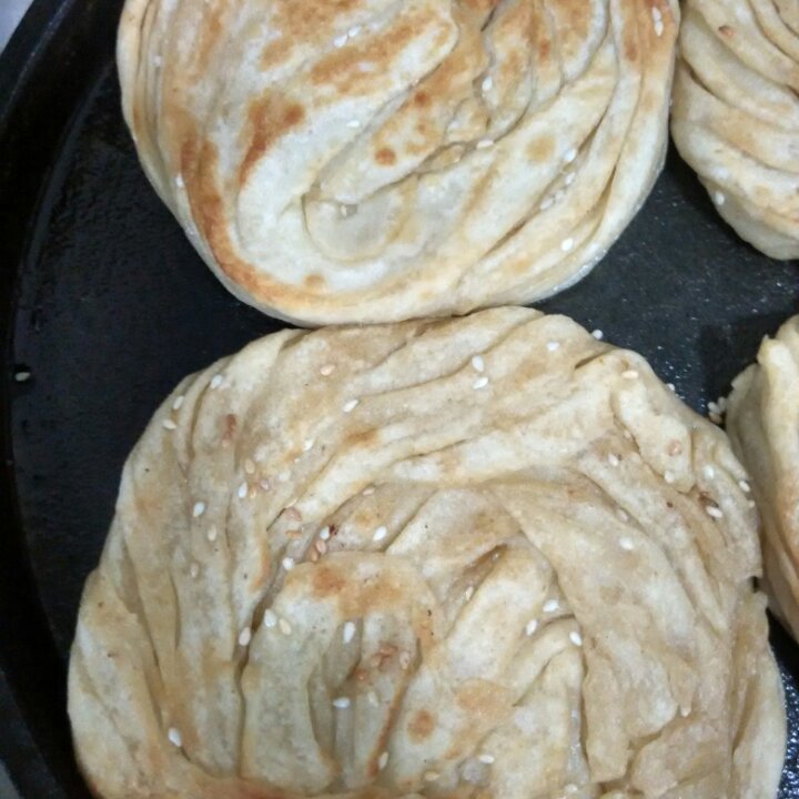 葱香手撕饼～非常美味的家常面饼