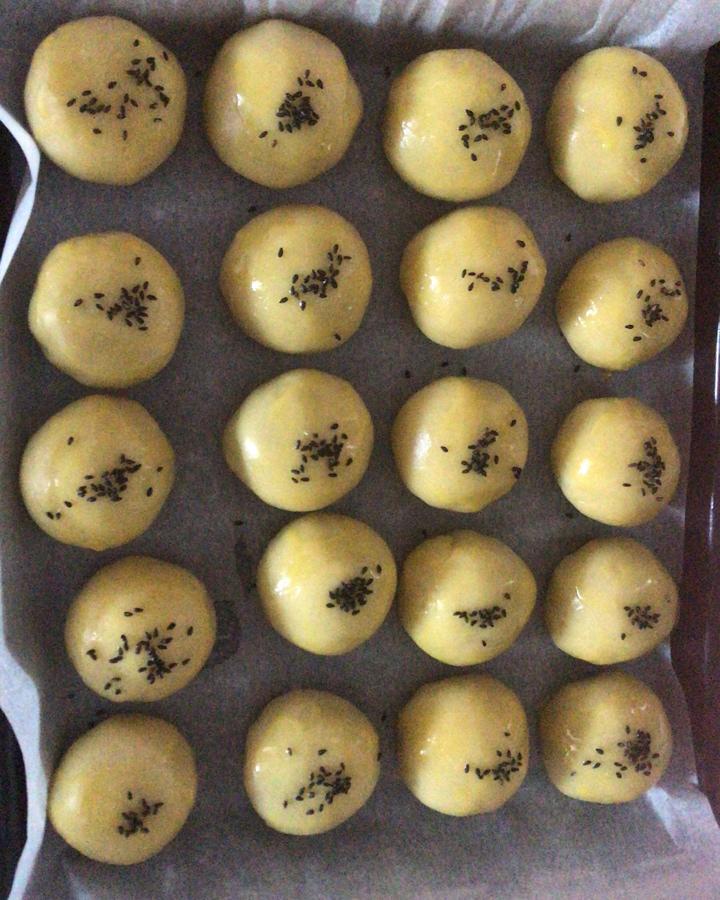 蛋黄酥酥酥（超级奶香黄油版）