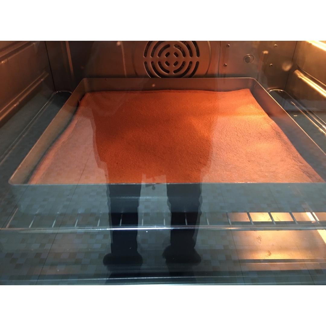 《Tinrry下午茶》教你做基础原味蛋糕卷