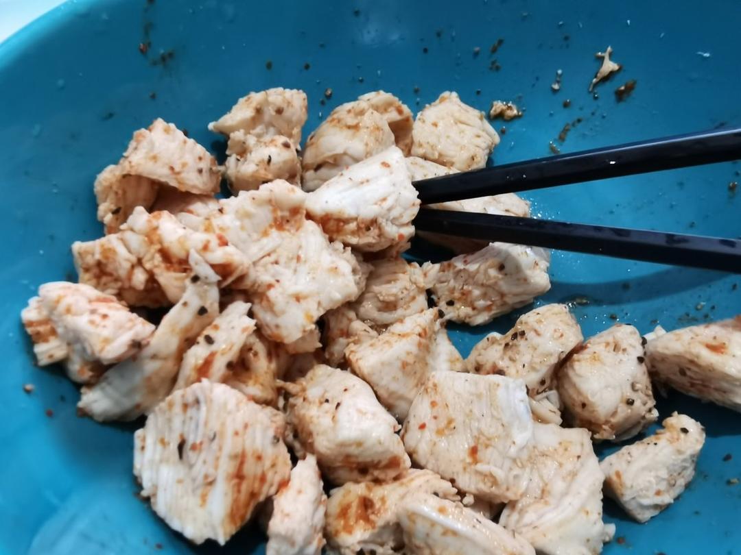 水煮鸡胸肉超嫩做法