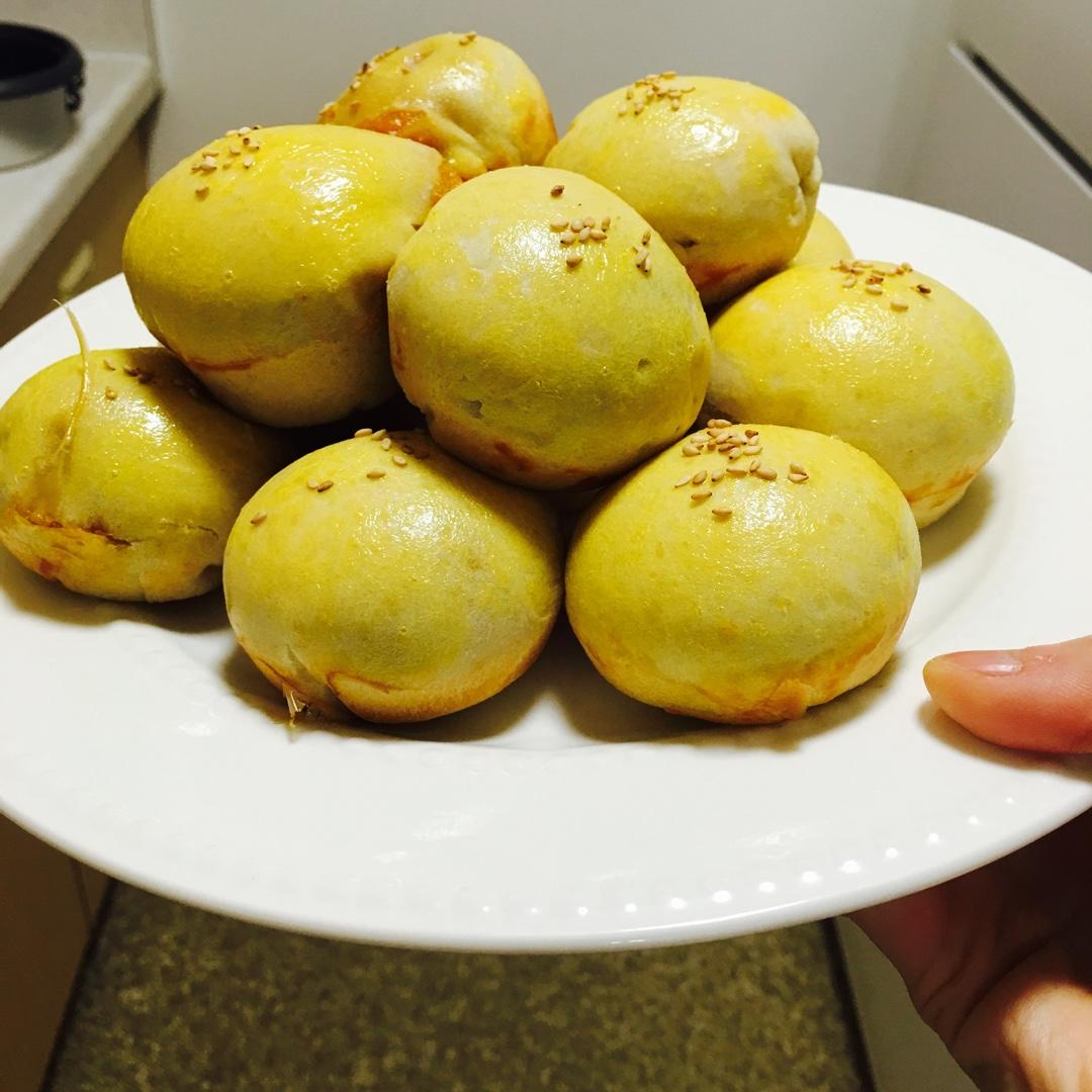 南瓜芝麻面包——天然的色彩揉进面团里