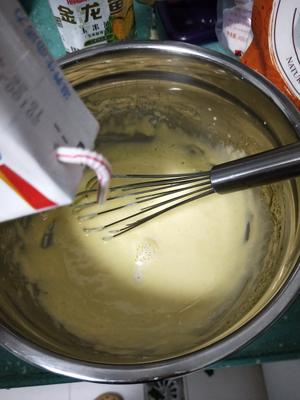 蛋黄海绵蛋糕的做法 步骤2