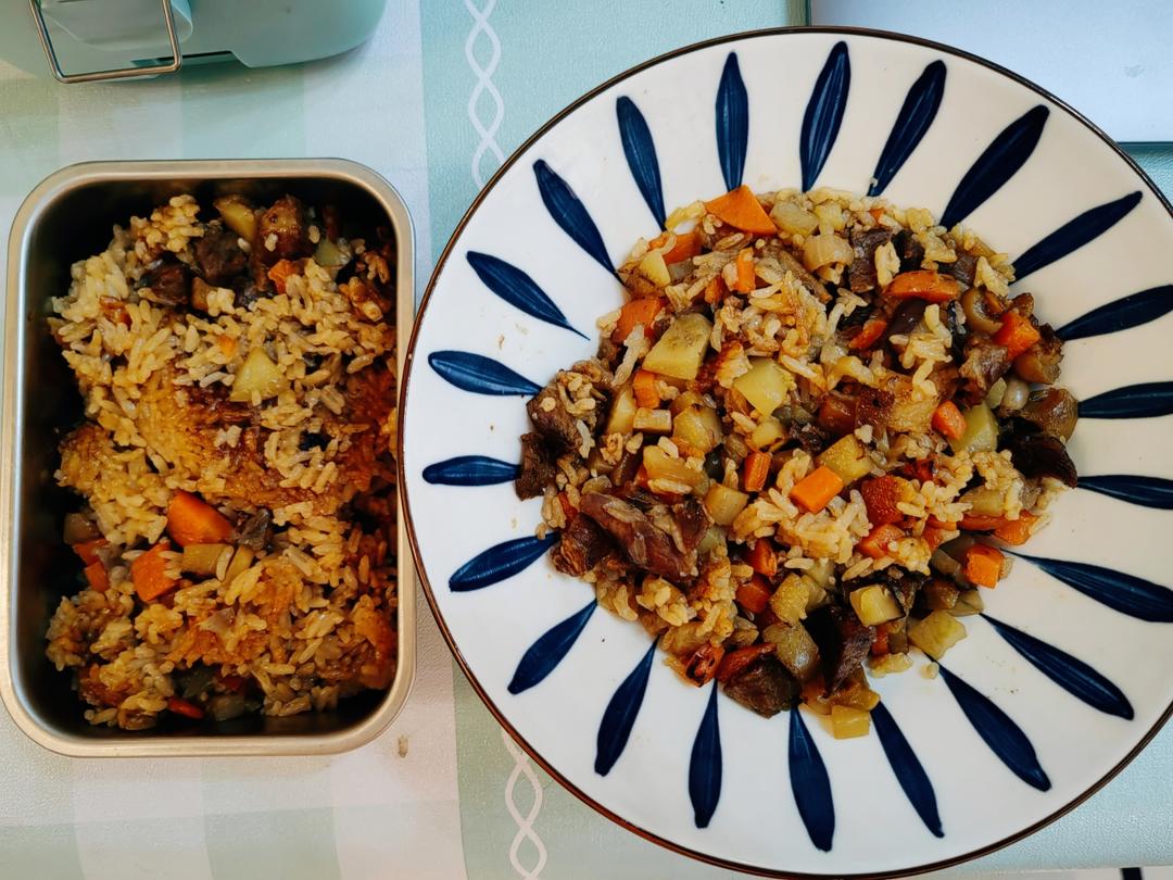 喷香羊肉焖饭