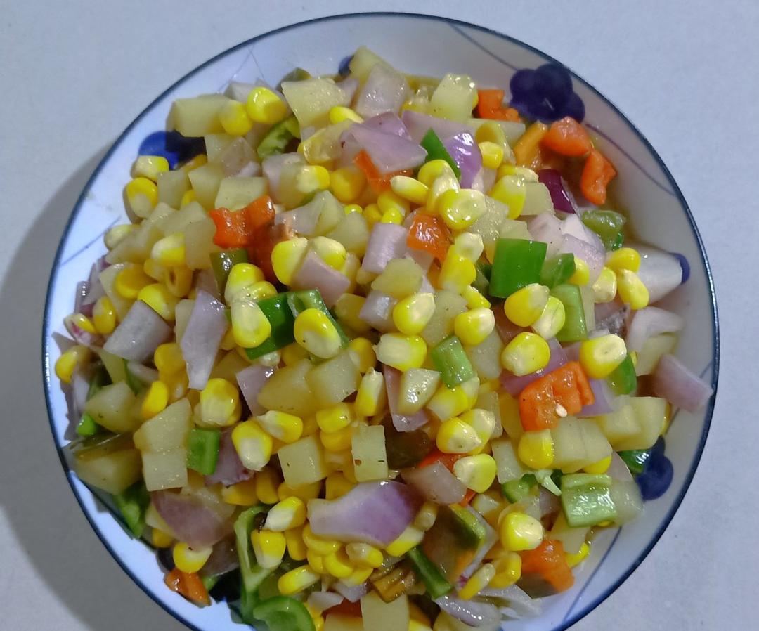 土豆洋葱玉米丁